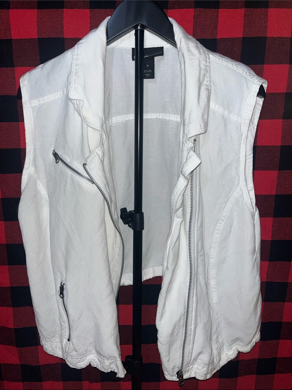 Lane Bryant White Sleeveless Zip-Front Vest